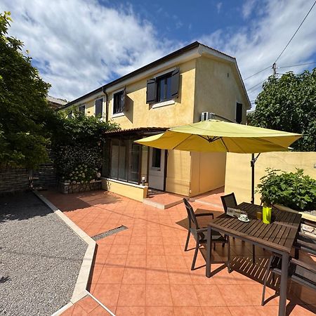 Apartment Ela, Kostrena Rijeka Ngoại thất bức ảnh