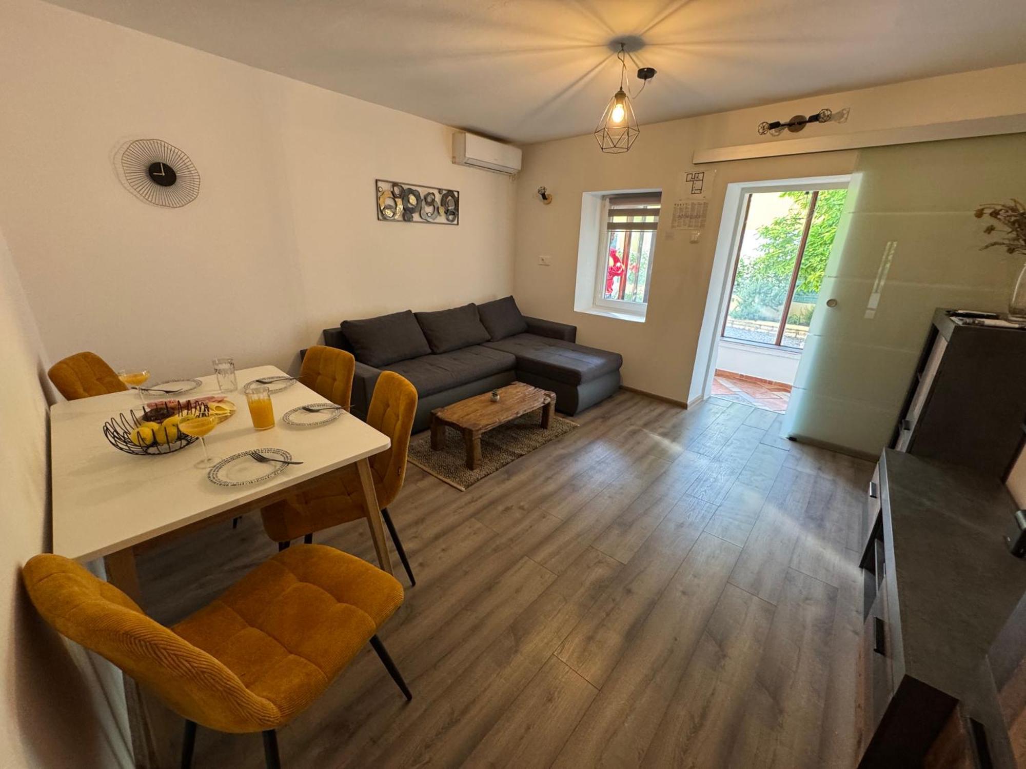 Apartment Ela, Kostrena Rijeka Ngoại thất bức ảnh